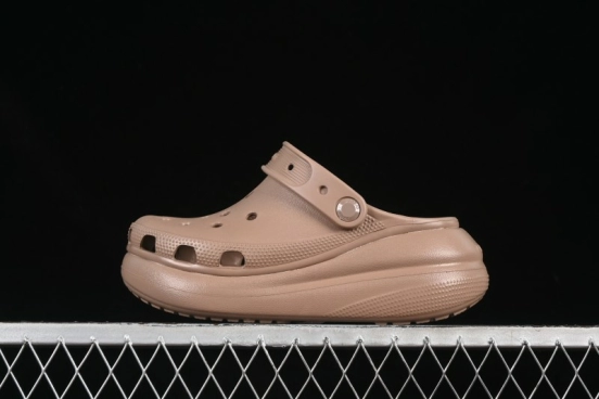 Crocs Classic Puff Two-Way Summer Sandals with Ventilation Holes - B.D4