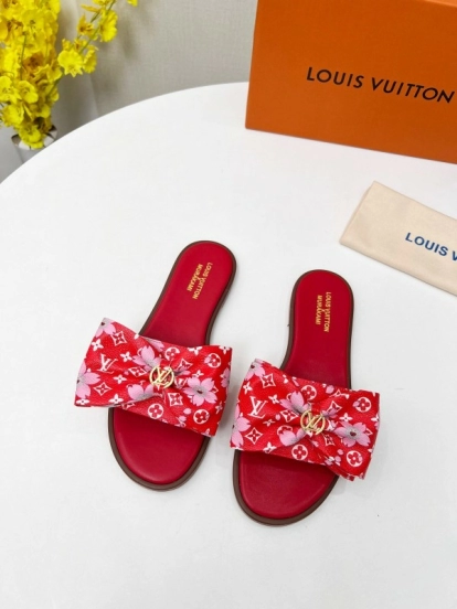 2025 Women Louis Vuitton Red White Canvas Slippers LY00190